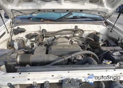 2001 Toyota Sequoia Limited V8 from USA, damaged, VIN 5TDZT38AX1S047323